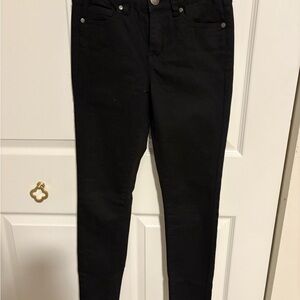Black Skinny Jeans